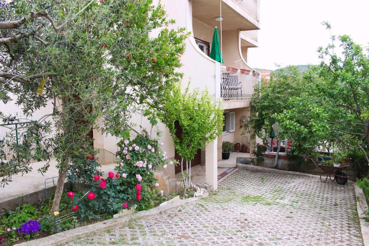Apartments Sunag シベニク エクステリア 写真